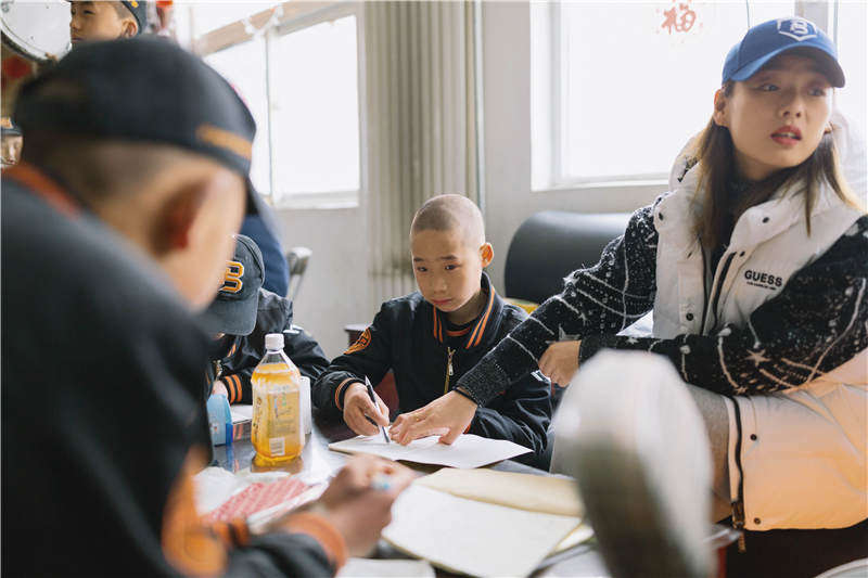 调查留守儿童的结论,格斗孤儿和棒球孤儿