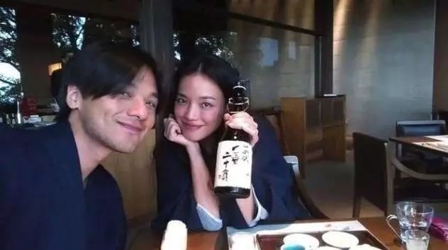 49岁万绮雯近照曝光,50岁万绮雯素颜照片