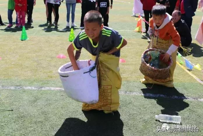 昆明弥勒人山人海,来弥勒玩人山人海