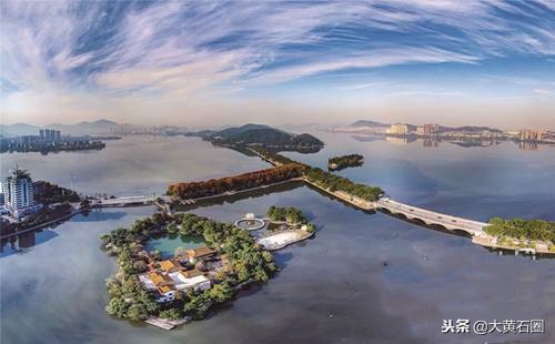 黄石亚洲第一天坑,黄石有哪些风景好的山