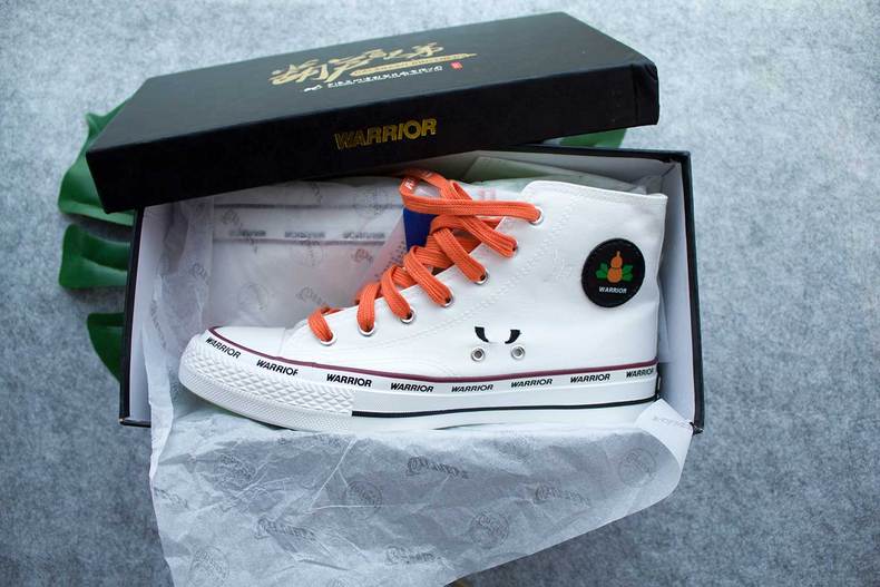 回力联名葫芦娃低帮,回力黑高帮帆布鞋是谁同款