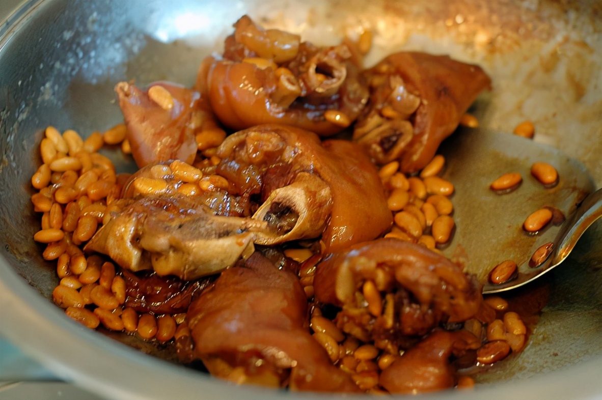 炖猪蹄记住这3个技巧视频,炖猪蹄怎么才软烂酥没有腥味