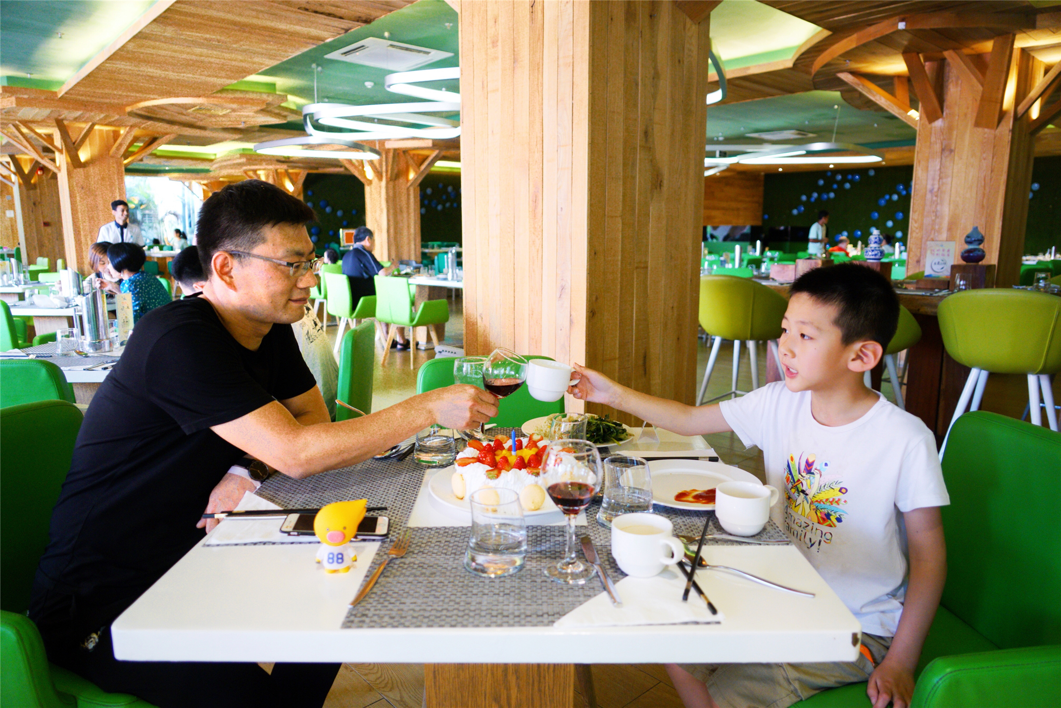 三亚度假酒店亲子游第一名,三亚一价全包亲子酒店