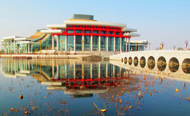 重庆来福士世界十大好看建筑,和重庆来福士相似的建筑