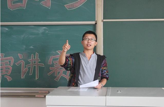 准大一需要加入学生会社团吗,大一新生如何选择社团学生会班委