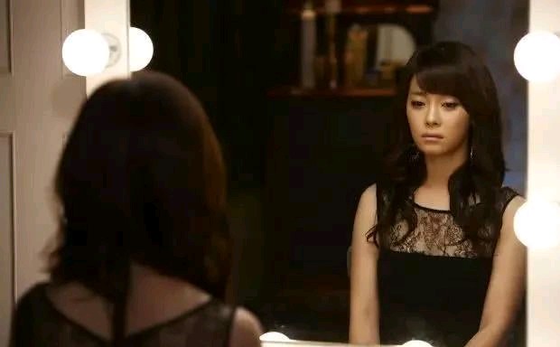 四年间，她被迫为31人陪睡100多次，这片太瘆人