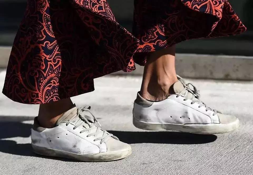 5900元买的“脏脏鞋”,洗衣店洗完“不脏了”