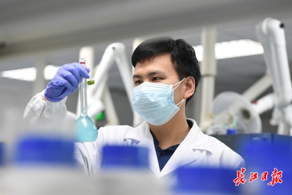 防控疫情体现中国力量,中国新冠疫苗彰显国家的强大