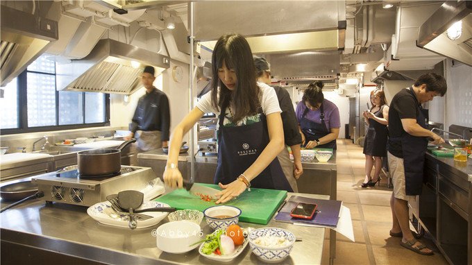 去泰国旅游没坐飞机,去泰国回来没有过关会怎样