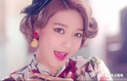 和崔始源长得很像的韩国明星,韩国网红崔始源