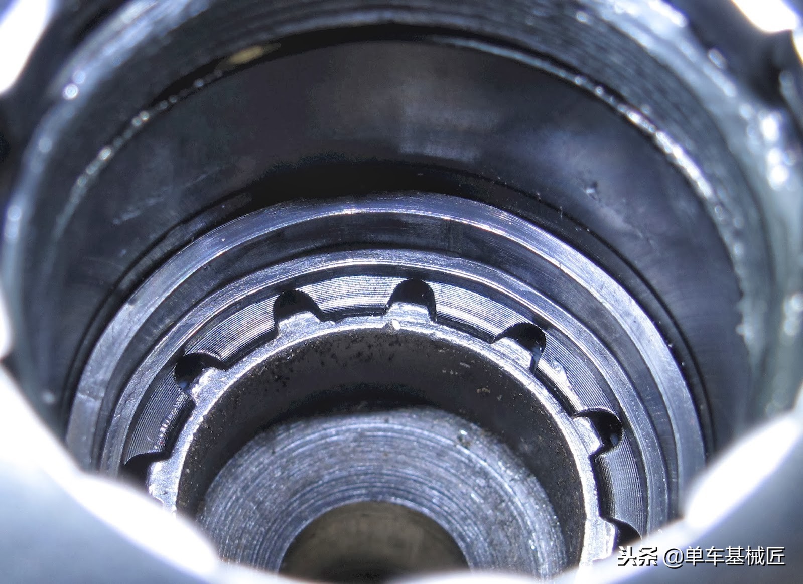 如何拆卸sram飞轮,sram的飞轮坏了能修吗