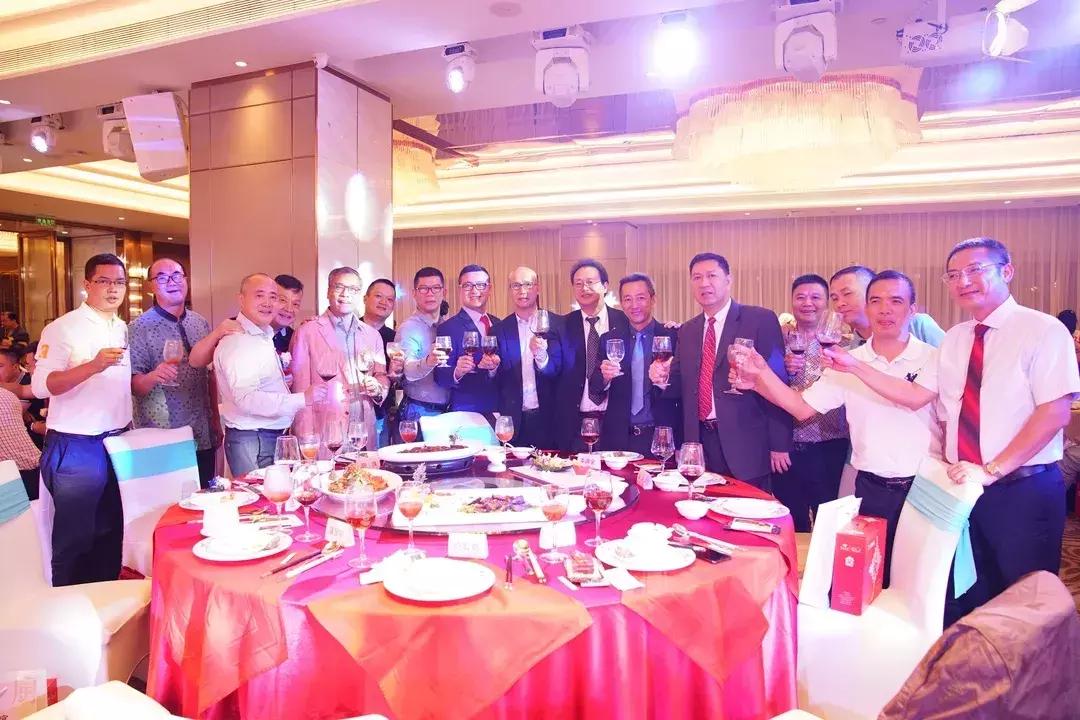 这里有一封“东莞盛宴”的信函，请所有吃货签收