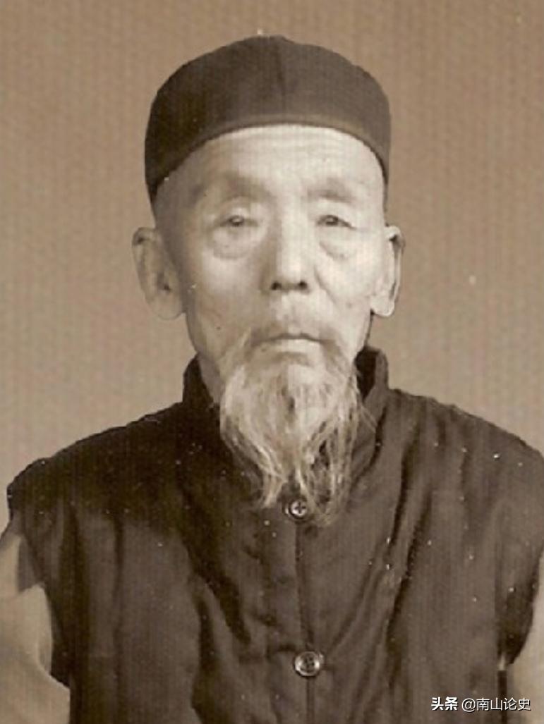 浅谈张锡太实战能力，双手4根手指齐头长短，70岁仍能拳脚生风