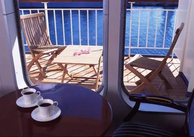 你也许看过许多海景，唯独漏掉了这条王道性价比的豪华海洋之路