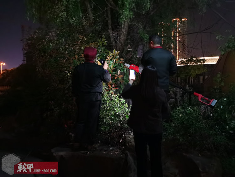 新款fenixe12v2.0迷你手电筒,fenix迷你手电筒e02r