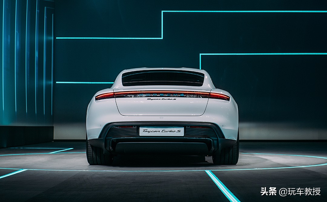 taycan保时捷让超跑进入电动时代,保时捷电动taycan4s报价