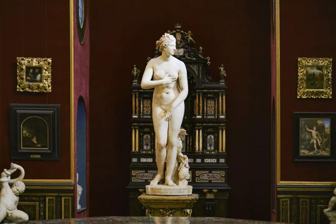 世界各大博物馆稀世珍宝,捐出百万家产的女人