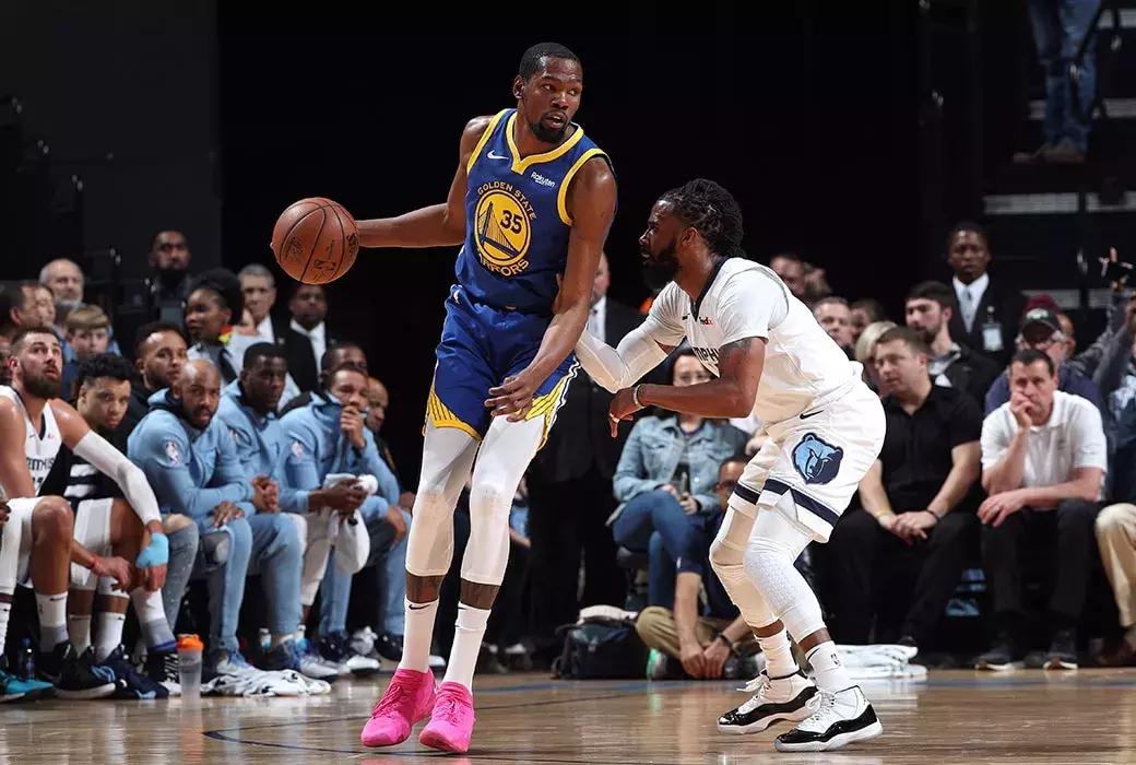 杜兰特单打能打过乔丹吗,1vs1单挑哪个最厉害