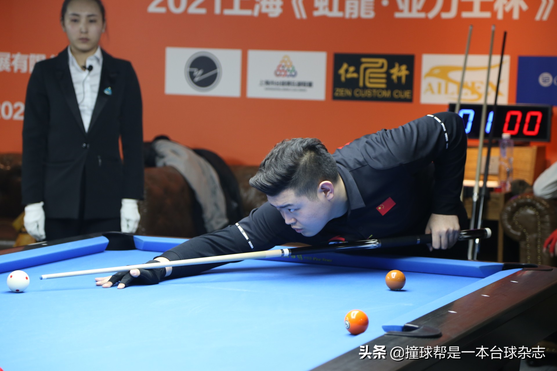 虹龍·亚力士9球公开赛徐小淙孤军奋战逆转孔德京登顶上海滩