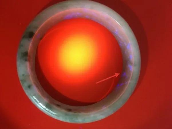 什么是翡翠a货花件,什么是翡翠a货v料