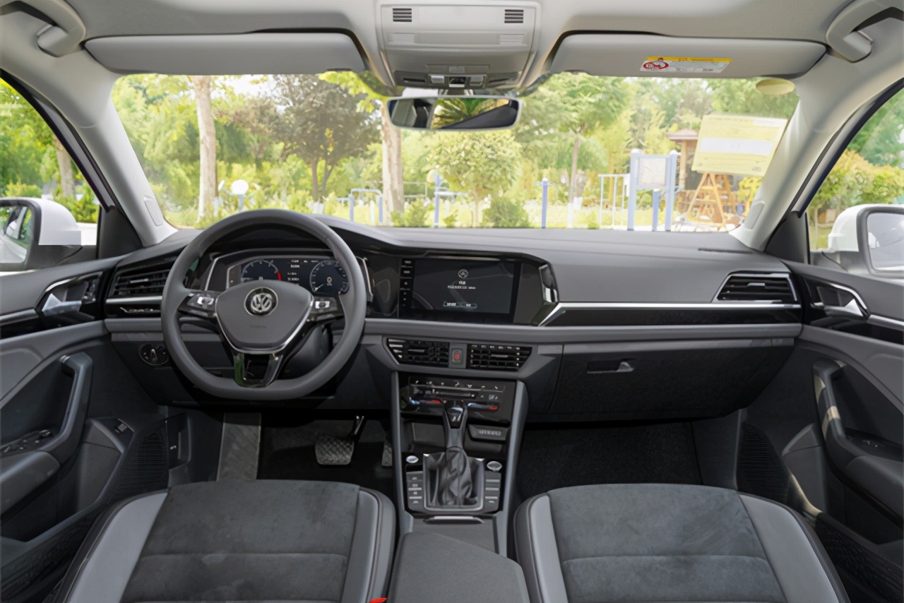 开惯了轩逸换什么车,速腾和轩逸驾驶感受