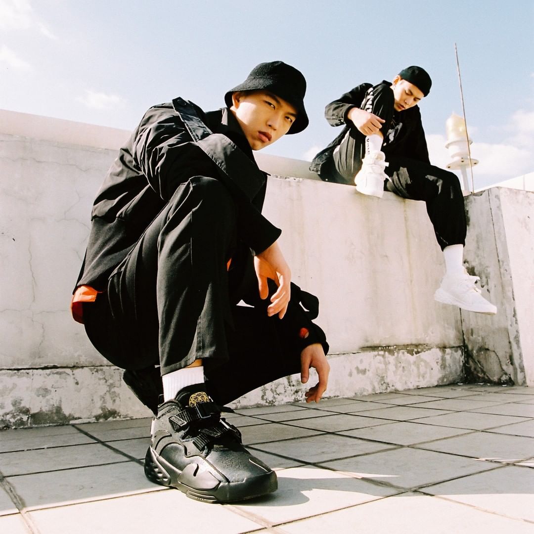 李宁vs安踏到底谁才是国产一哥,李宁安踏球星