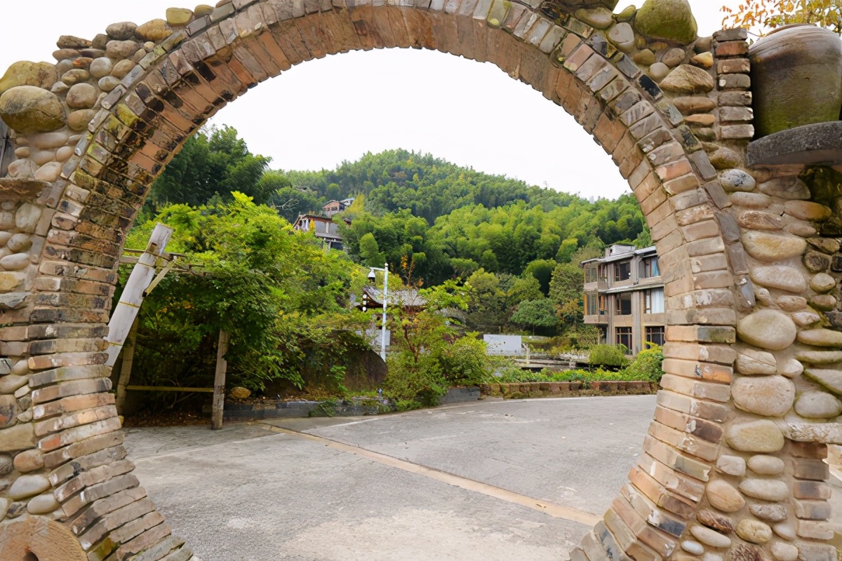 南昌梅岭曼山谷景区攻略,南昌梅岭曼山谷自驾游攻略