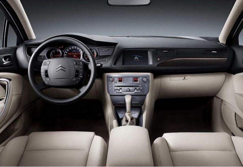 附近靠谱二手车捡漏,捡漏老款伊兰特二手车