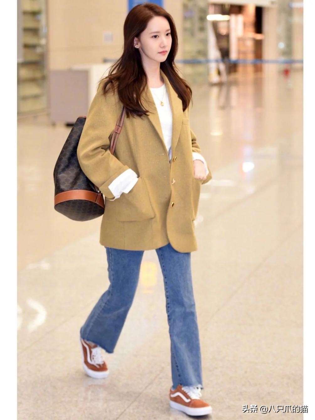 林允儿格子家居服,林允儿宅在家里