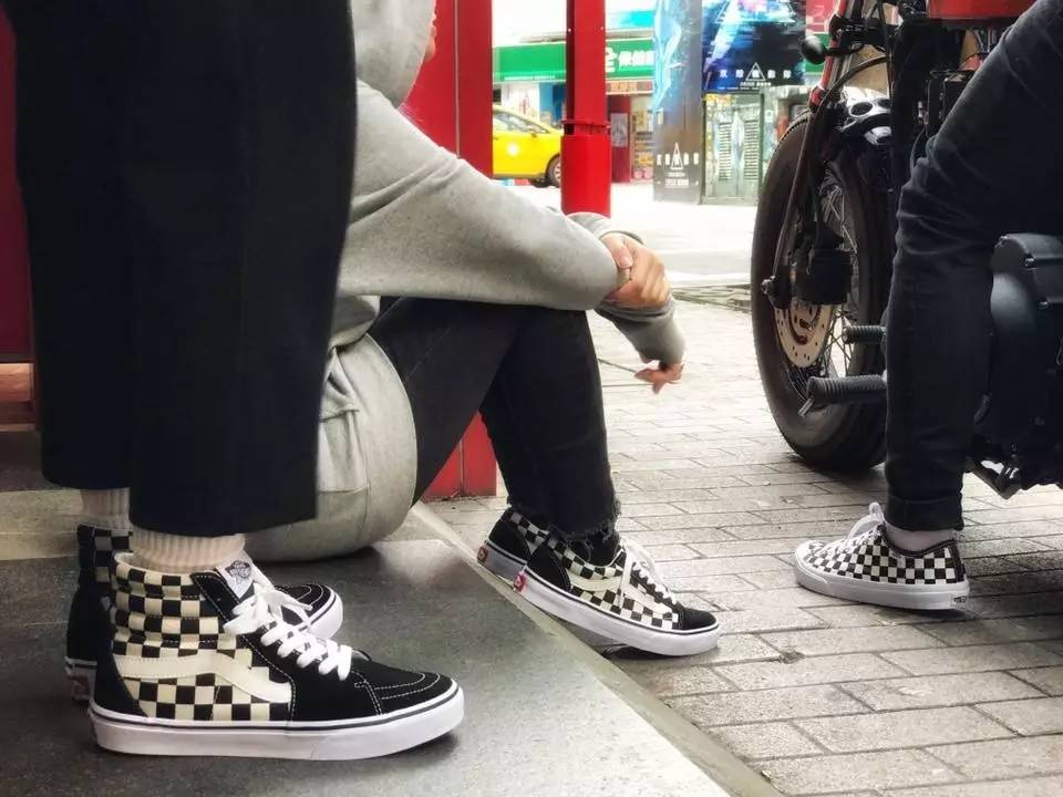 vans情人节限定鞋边发黄,vans情人节oldschool