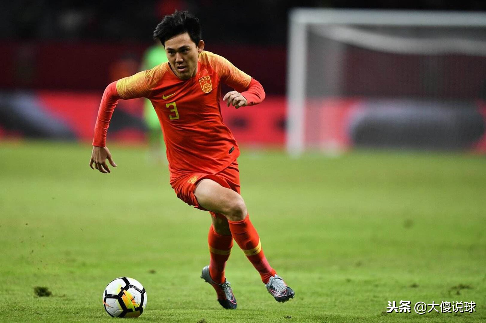 国足后防大将被谁伤,国足亚洲杯阵容大调整