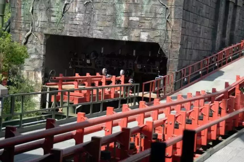 游乐场上班是什么体验,游乐园工作怎么样