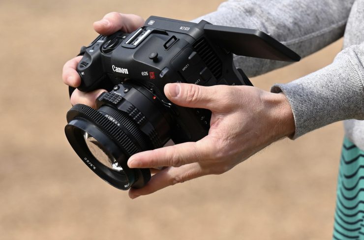 索尼fx6佳能c70,索尼706相机测评