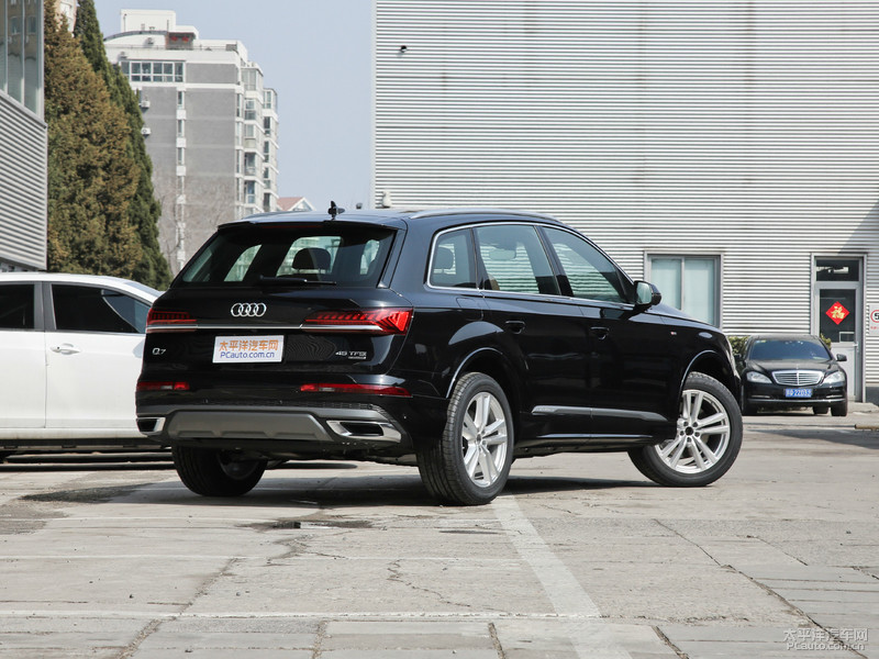 奥迪新a4l2023款,奥迪a3和小鹏p7哪个好