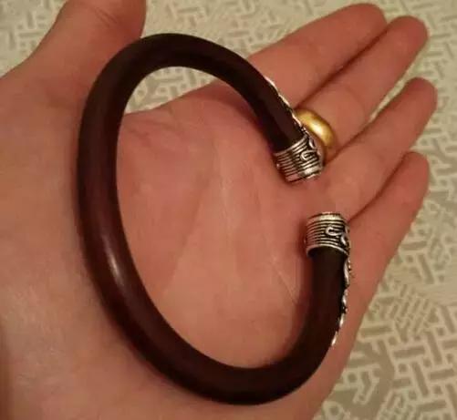 随便砍竹子做金箍棒,随便捡一节树枝雕刻木剑