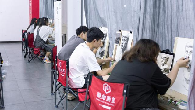 画室校外培训机构,杭州画室怎么管理