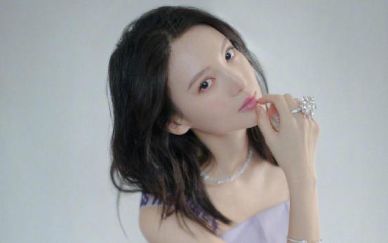 胡歌刘诗诗是唐人影视的艺人吗,以前的演员胡歌刘诗诗