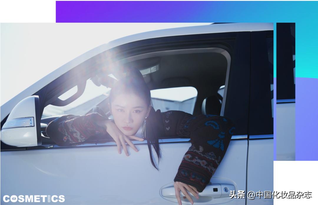 cosmo时尚盛典蔡卓宜走红毯,蔡卓宜笑起来眼睛弯弯的秘诀