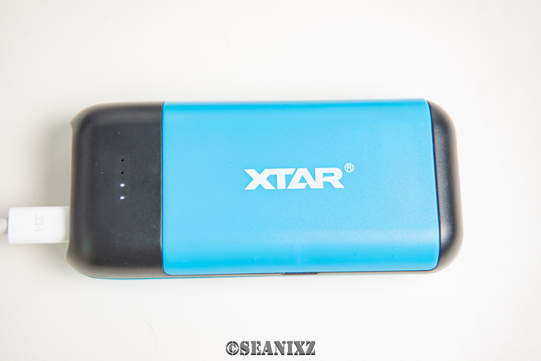 xtar18650充电宝怎么用,旧的18650电池能做一个充电宝吗