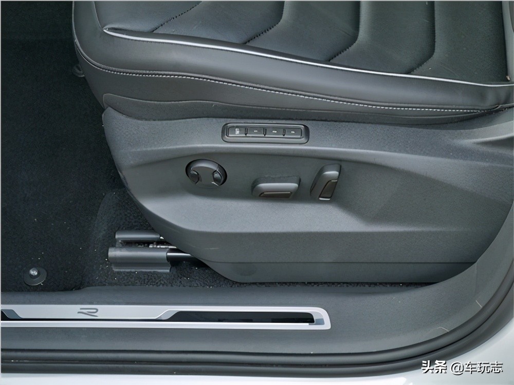 大众途观tiguan300tsi多少钱落地,试驾途观tiguan