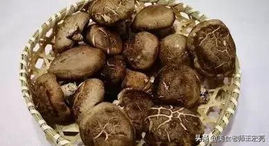 洗香菇只用盐可以吗,香菇只用清水洗可以吗