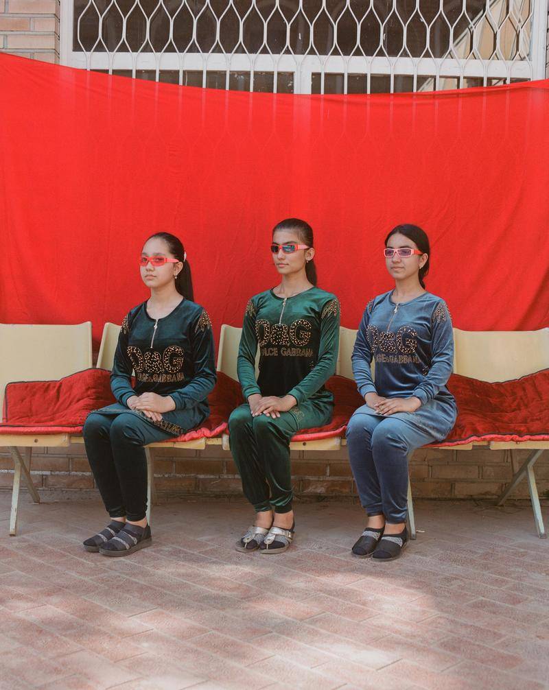 那些穿着Abibas的人，正在用半价买下全世界