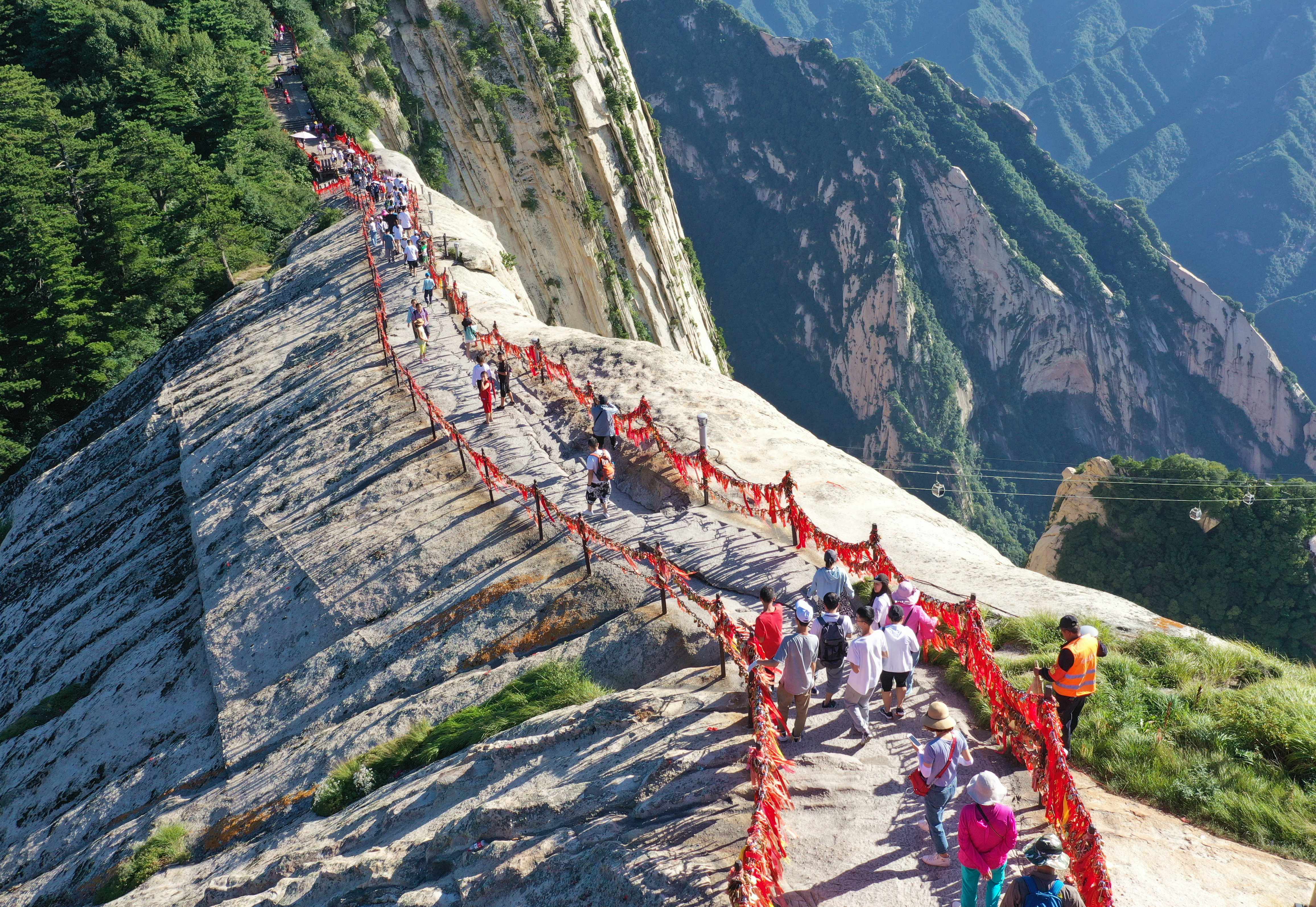 爬华山一日游路线推荐理由简短,去华山一日游最佳攻略夜爬