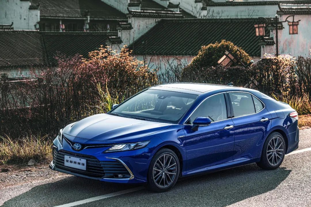 凯美瑞双擎的优势和劣势,18年凯美瑞双擎车主用车感受