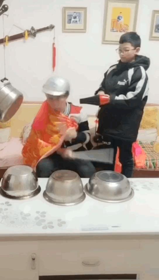 千万别低估了网友，他们逼急了啥都会