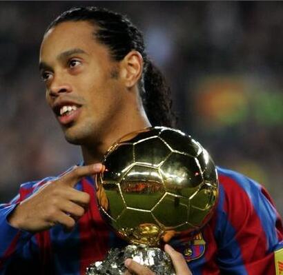 前世界足球先生小罗成为一代“囚”王