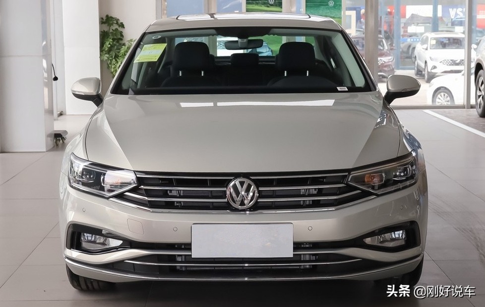 全方位解析迈腾b9,全新一代迈腾怎么选