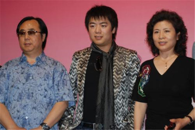 著名钢琴家郎朗的辛酸练琴经历,郎朗练琴的辛酸经历