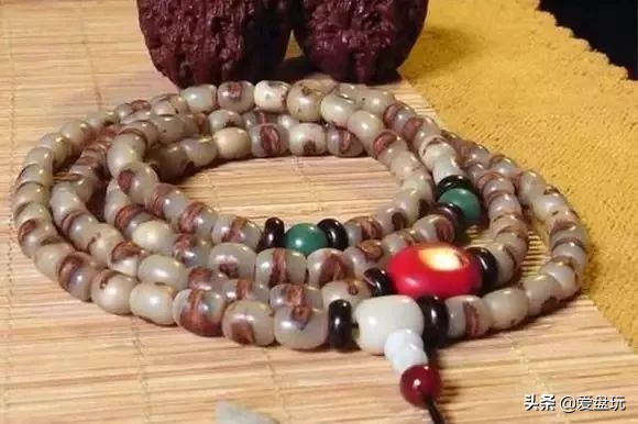 滴血莲花菩提盘玩前后对比效果图,21颗菩提手串盘玩