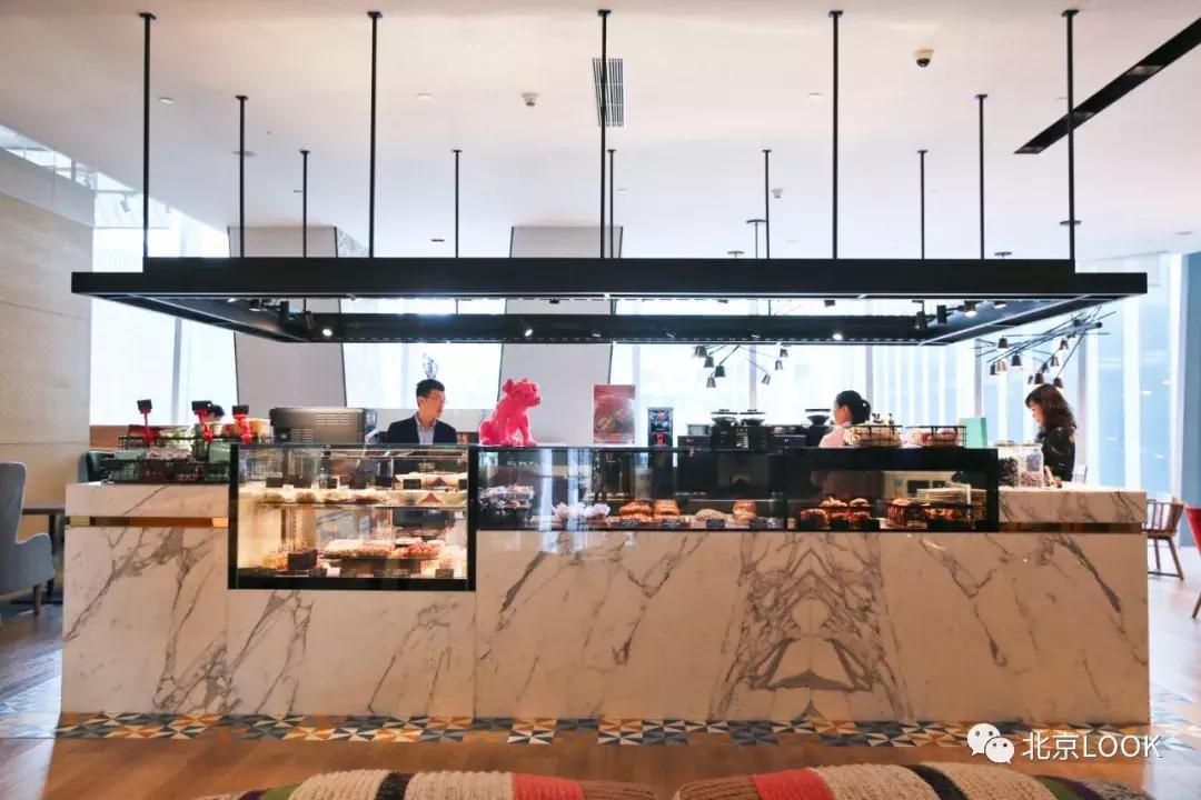 央视大楼对面网红餐厅,央视大楼隔壁酒店